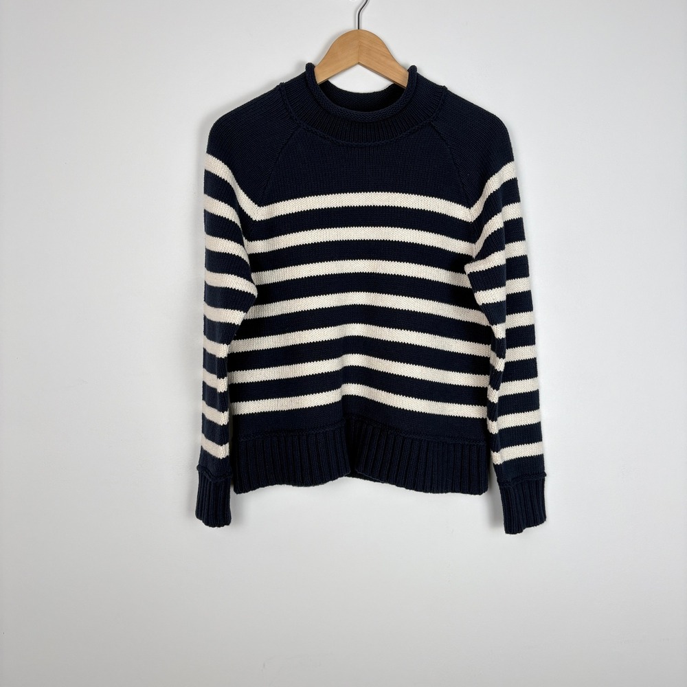 LL Bean Signature Women Original Cotton Sweater Sz S Navy Cream Rollneck Novelty